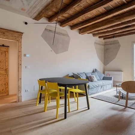 Appartamento Di Design-Nel Quartiere Saragozza